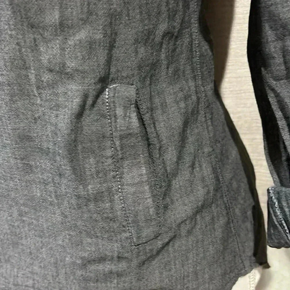 ALI & KRIS GRAY LONG SLEEVE TUNIC - Picture 3 of 5